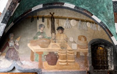 lunetta raffigurante fontina, castello di Issogne