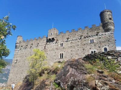 Facciata del Castello di Ussel