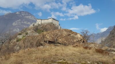 Marmitta dei giganti e Forte di Bard